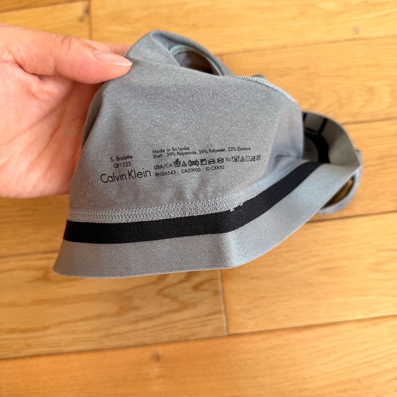 CALVIN KLEIN Grey Bralette | Size S - Picture 3 of 3